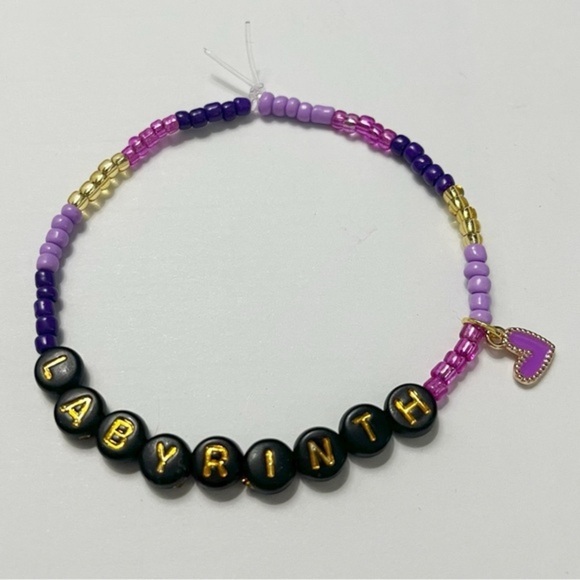 Taylor Swift Eras Tour Friendship Bracelet Labyrinth Midnights Heart Charm - Picture 1 of 2